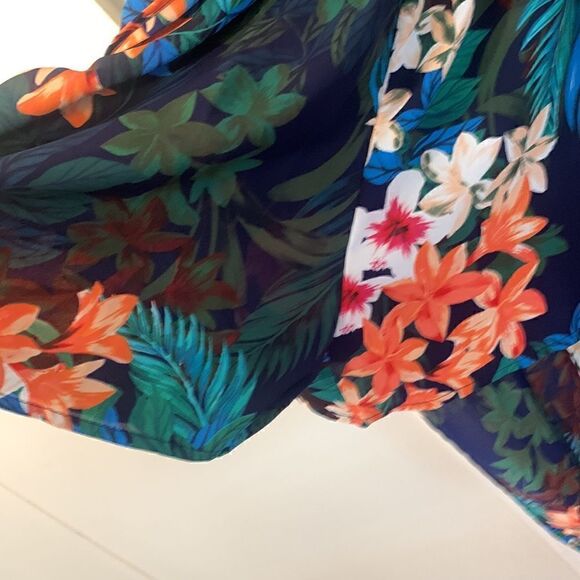 Candies NWT navy blue floral high low shorts romper Size XS - Picture 4 of 9